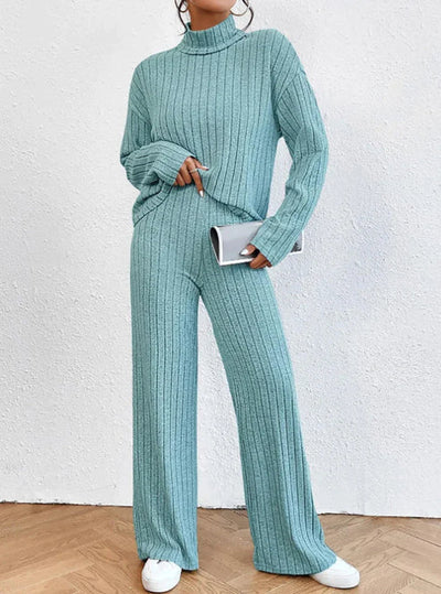 Set Dayana | Rollkragenpullover und Strickhosen