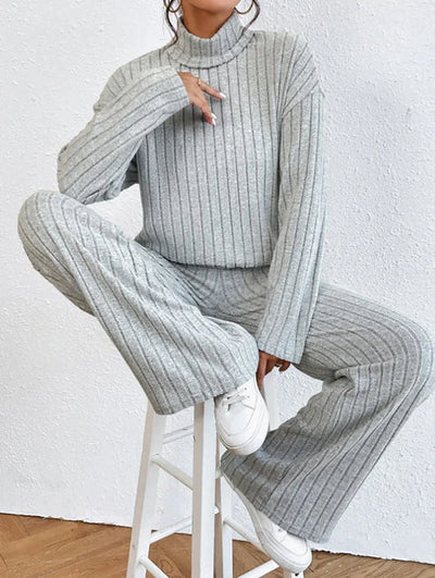 Set Dayana | Rollkragenpullover und Strickhosen