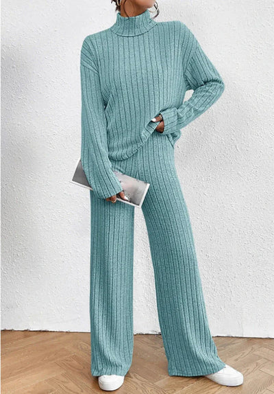 Set Dayana | Rollkragenpullover und Strickhosen